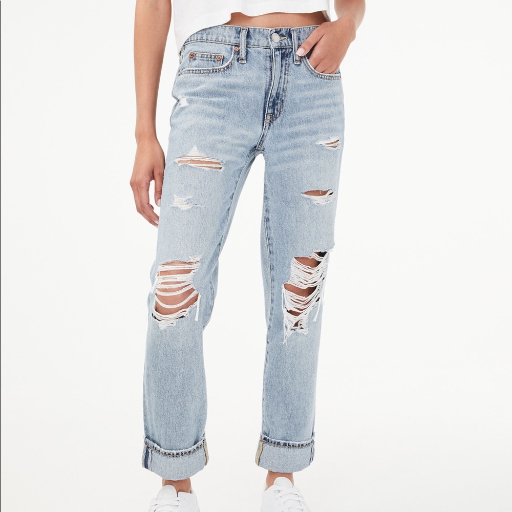 Aeropostale LowRise Destroyed Boyfriend Ankle Jean